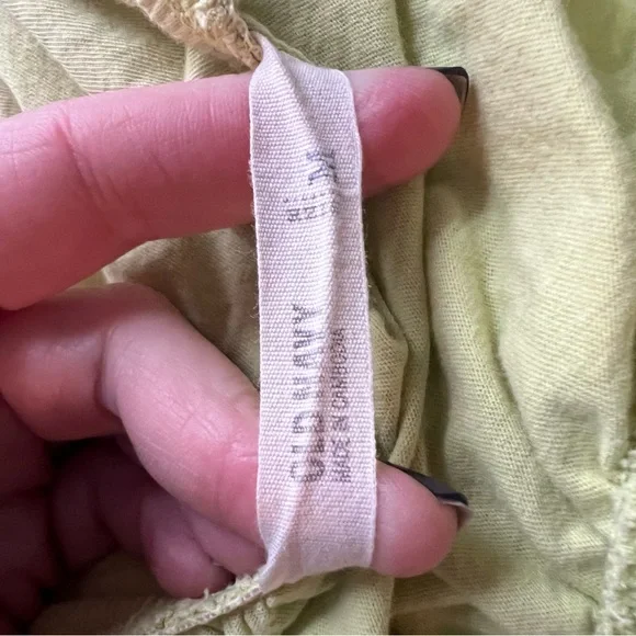 Yellow-Green Puff Sleeve Scoop Neck Blouse Size M - Picture 9 of 9